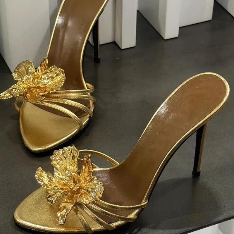 2025 Women's Sandals Slippers Summer Metal Flowers Beautiful Fashion Sandals Women's Stiletto High Heels Black Sandals
