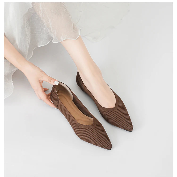 Women's flat shoes with pointed soft knitted sole breathable and comfortable shoes Spring and Autumn 2024 new model
